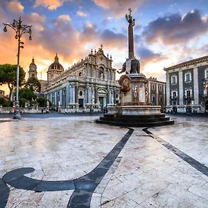 https://naima.sicilyhotelsitaly.net