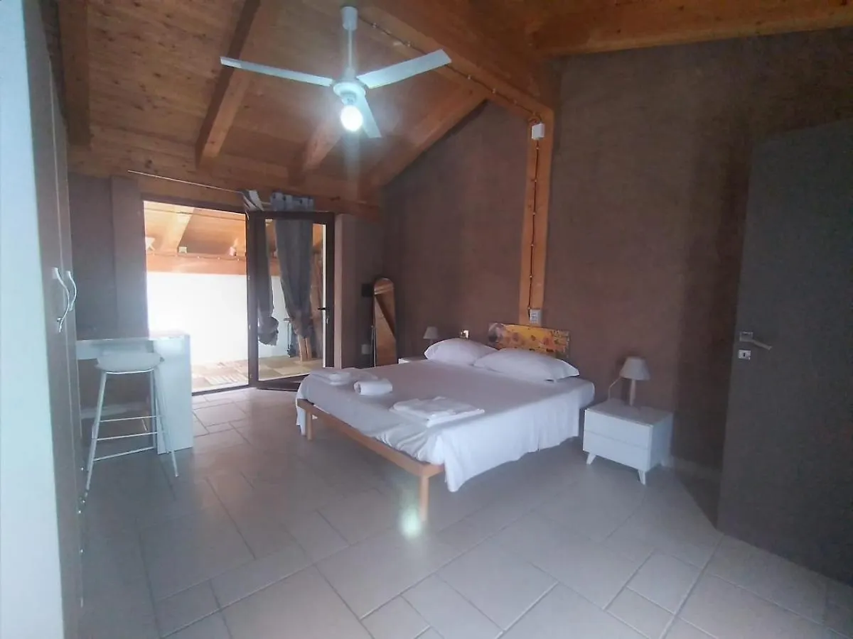 Guest house La Casa Di Paglia Hotel Girasole